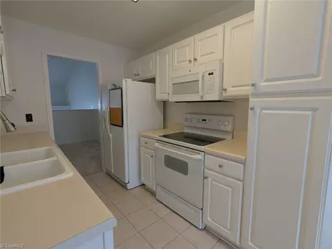6825 Wingrave Rd, Clemmons, NC 27012 photo 13