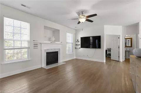 3715 Single Leaf Cir, High Point, NC 27265 photo 12