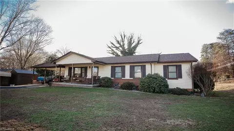 112 Welcome Baptist Church Rd, Mount Airy, NC 27030