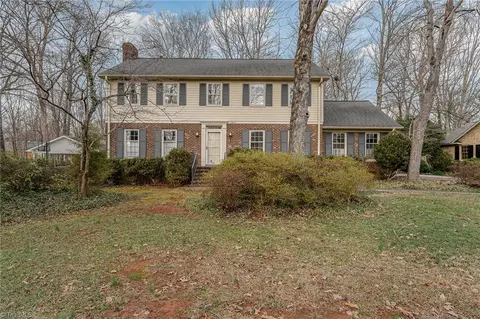 1606 Beechtree Rd, Greensboro, NC 27408