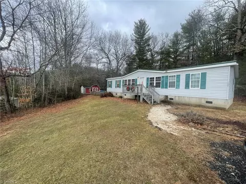 188 Greentree Ln, West Jefferson, NC 28694