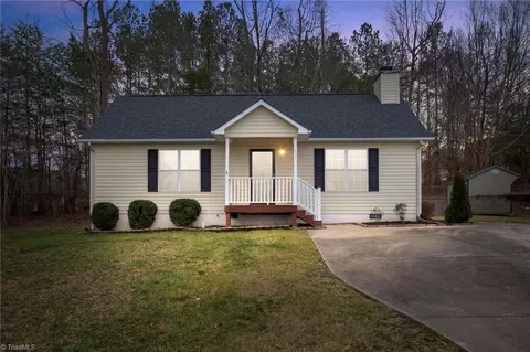 245 Cloverfield Ct, Winston Salem, NC 27127