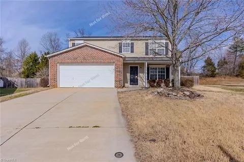 525 Vernon Ct, Kernersville, NC 27284