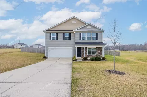 331 Estelle Dr, Lexington, NC 27295
