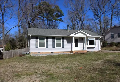 2506 Laramie Dr, Greensboro, NC 27406