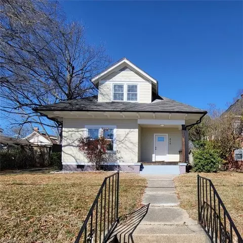 416 Harrison St W, Reidsville, NC 27320