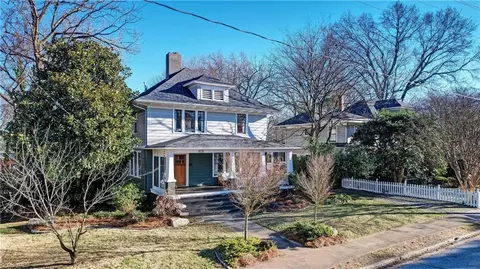 810 Cypress St, Greensboro, NC 27405