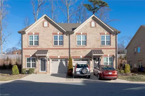 810 Silver Leaf Dr, Winston Salem, NC 27103