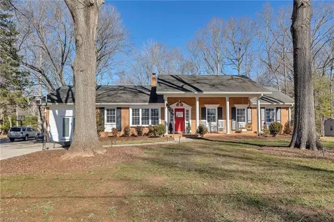 327 Wilson St, Eden, NC 27288