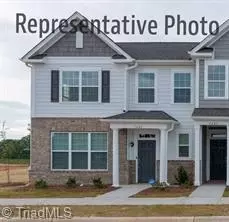 1417 Springvale Hill Dr, Kernersville, NC 27284