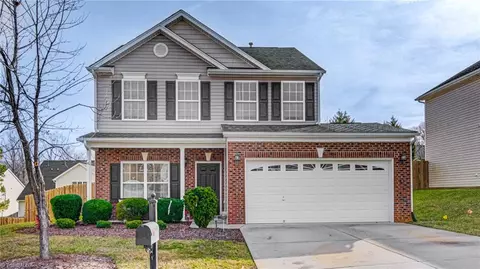845 Peachtree Meadows Cir, Kernersville, NC 27284