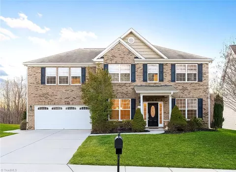 1995 Kippen Dr, Kernersville, NC 27284
