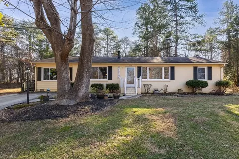 229 Shannon Park Dr, Lexington, NC 27295