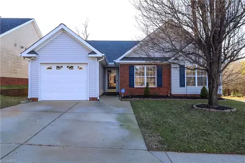 3800 Bluestem Dr, Greensboro, NC 27405