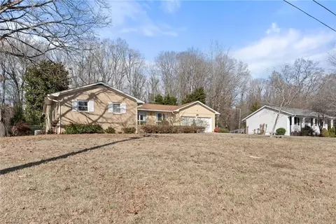 Exterior - 209 Stadium Dr, Eden, NC 27288 photo 2 of 6