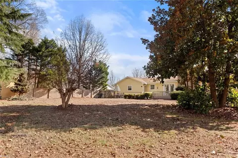 Exterior - 209 Stadium Dr, Eden, NC 27288 photo 6 of 6