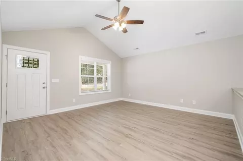 205 15th St E, Salisbury, NC 28144 photo 3