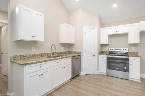 205 15th St E, Salisbury, NC 28144 photo 8