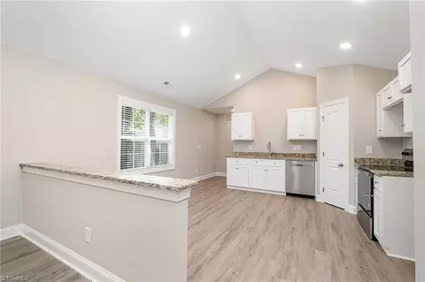 205 15th St E, Salisbury, NC 28144 photo 5