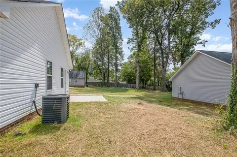 201 15th St E, Salisbury, NC 28144 photo 6