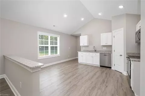 201 15th St E, Salisbury, NC 28144 photo 7