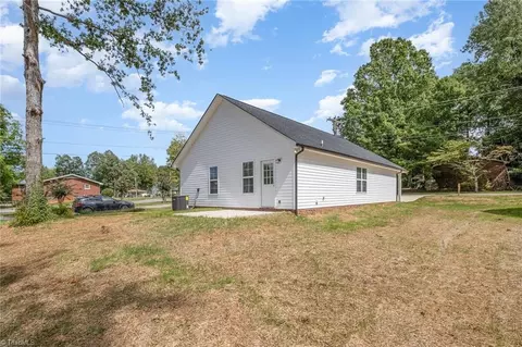 201 15th St E, Salisbury, NC 28144 photo 5