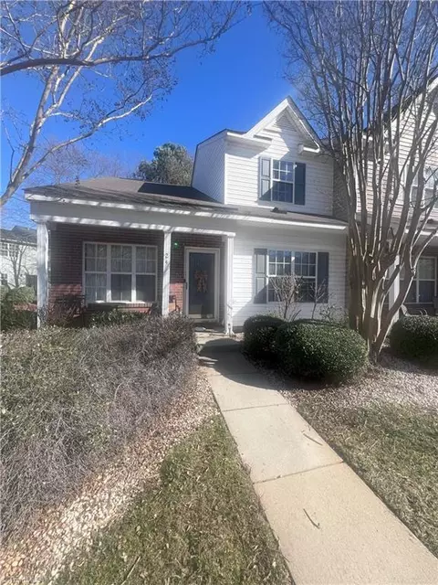 24 Peggy Sue Ct, Greensboro, NC 27407