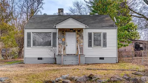 1312 Elmer St, Greensboro, NC 27405