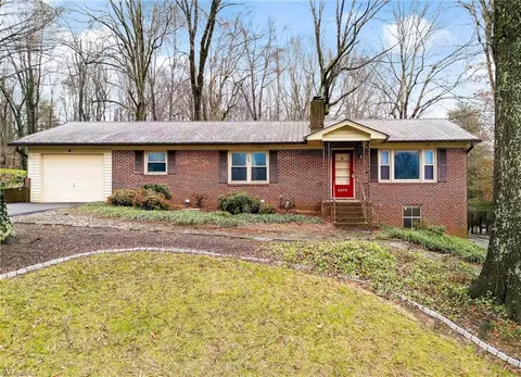 5370 Alamo Dr, Winston Salem, NC 27104