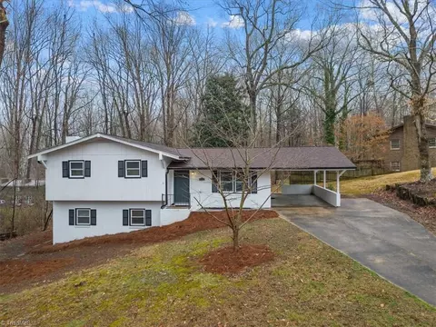 268 N Mohawk Dr, High Point, NC 27262