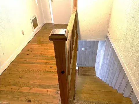 Entry Way - 969 Traphill Union Rd, Traphill, NC 28685 photo 3 of 4