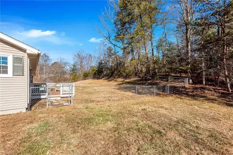 View/Area - 236 Summit Rd, Purlear, NC 28665 photo 2 of 4
