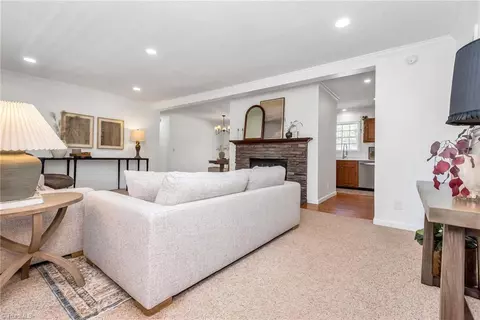 Living - 236 Summit Rd, Purlear, NC 28665 photo 3 of 6