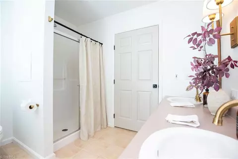 Bath - 236 Summit Rd, Purlear, NC 28665 photo 2 of 5