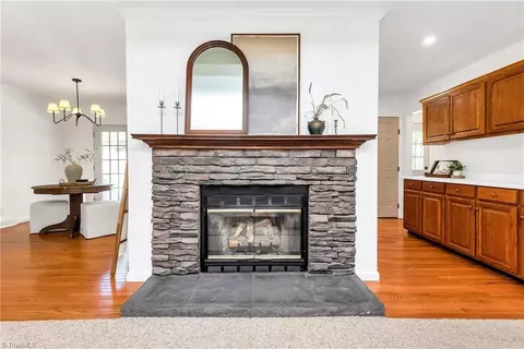 Living - 236 Summit Rd, Purlear, NC 28665 photo 5 of 6