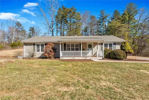 236 Summit Rd, Purlear, NC 28665