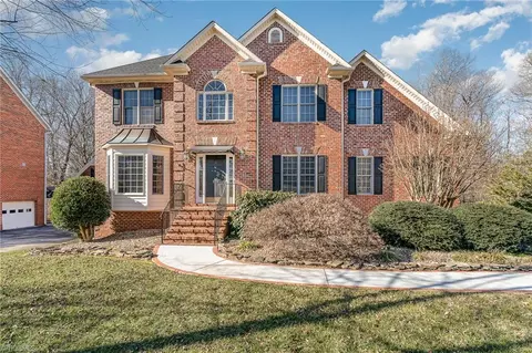 210 Oakmont Dr, Kernersville, NC 27284