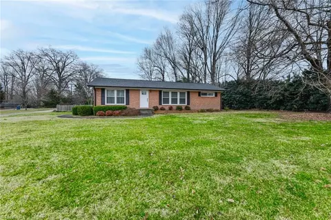 6705 Coltrane Mill Rd, Greensboro, NC 27406
