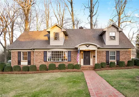 900 Greenwood Dr, Greensboro, NC 27410