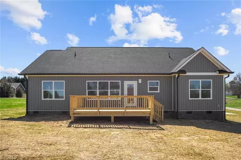Exterior - 124 Tranquility Ln, Harmony, NC 28634 photo 6 of 12