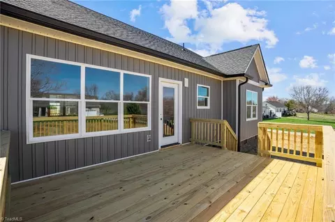 Exterior - 124 Tranquility Ln, Harmony, NC 28634 photo 8 of 12