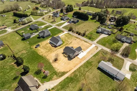 View/Area - 124 Tranquility Ln, Harmony, NC 28634 photo 3 of 3