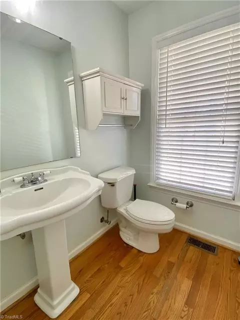 Bath - 2104 Sandy Ridge Rd, Colfax, NC 27235 photo 3 of 3