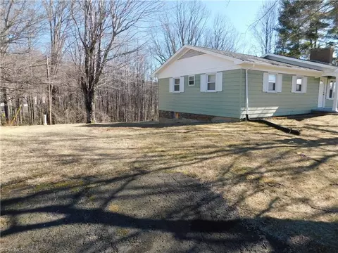 Exterior - 112 Irwin St, Sparta, NC 28675 photo 5 of 7