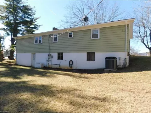 Exterior - 112 Irwin St, Sparta, NC 28675 photo 4 of 7