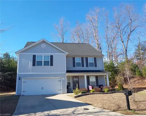 220 Kendall Farms Ct, Winston Salem, NC 27107