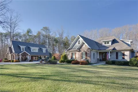 340 Air Harbor Rd, Greensboro, NC 27455