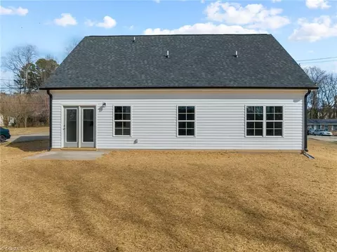 Exterior - 726 Hendrix St, High Point, NC 27260 photo 5 of 8