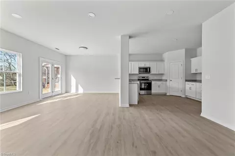 Kitchen - 726 Hendrix St, High Point, NC 27260 photo 1 of 3
