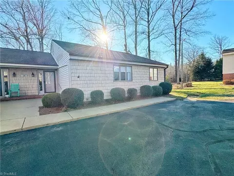 138 Old Mill Rd #D, High Point, NC 27265